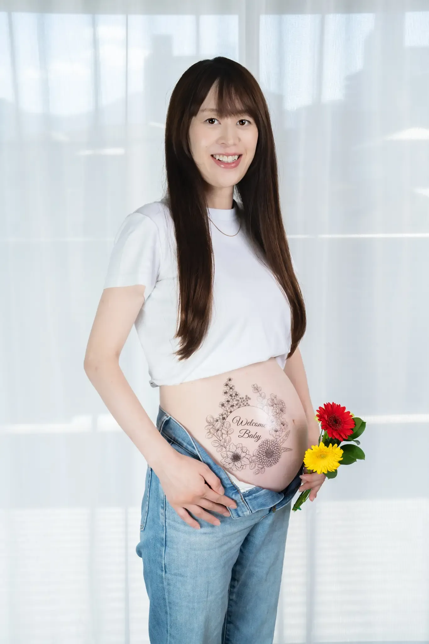 【福岡県北九州市小倉北区でマタニティソロ撮影】自然光がきれいなご自宅で、ご夫婦とワンちゃんのマタニティ撮影です。12