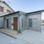 前の記事 - 北九州市八幡東区で建築撮影｜こだわりが詰まった平屋住宅をKUMICODE目線で紹介