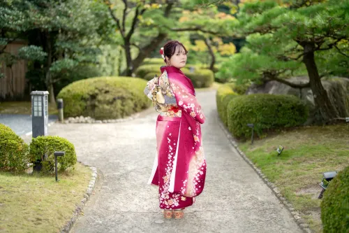 【福岡県福岡市中央区で成人式撮影】大濠公園日本庭園での成人式前撮り撮影です。1