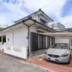 次の記事 - 佐賀市佐賀駅チカの戸建て民泊を撮影！光と木目の温もりあふれる体験レポ