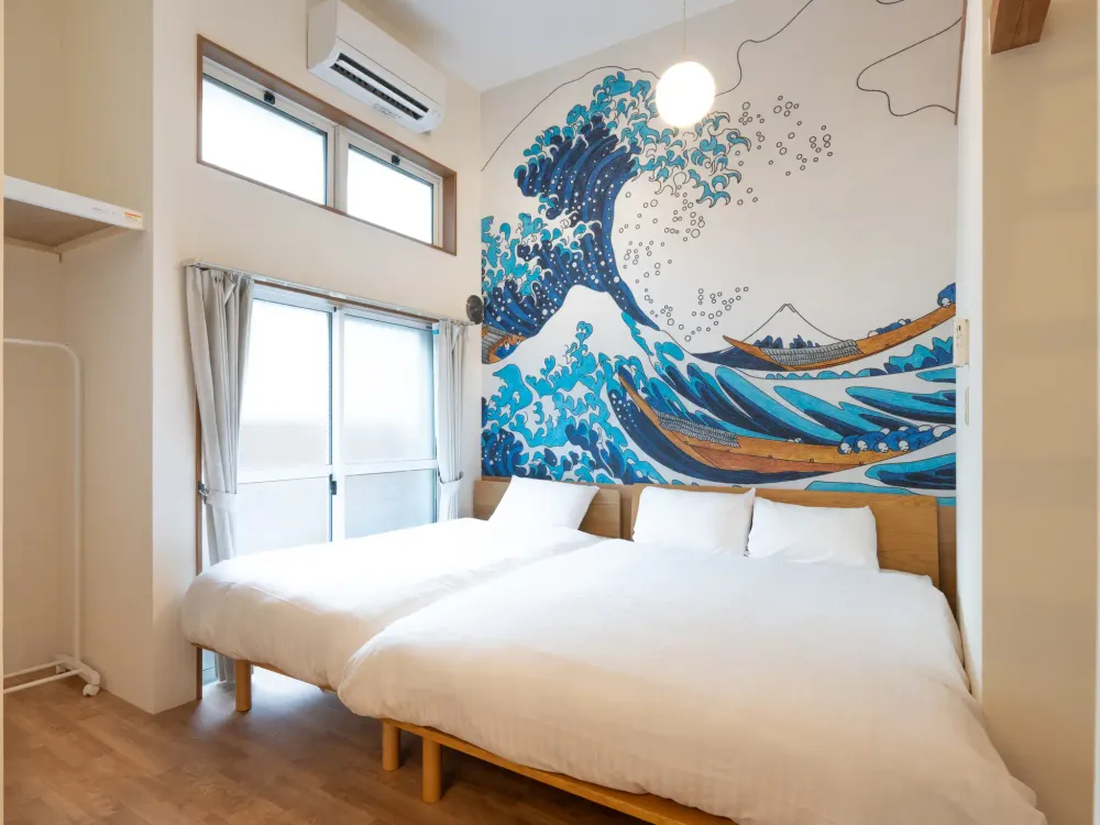 北斎アートが映える赤坂のリノベ民泊空間 no.125