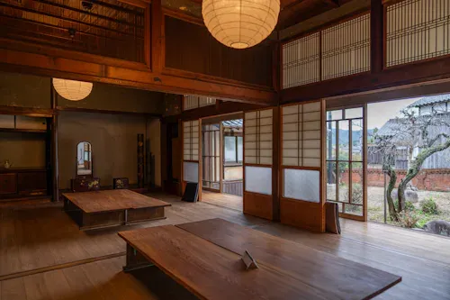 「たちばなbase367(カフェ)/こみんか みかん」