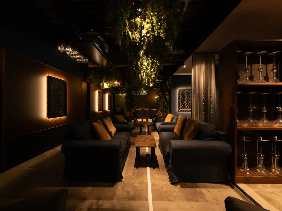 【福岡県福岡市中央区で撮影】シーシャカフェ&バーC.STAND(シースタンド)福岡天神大名店